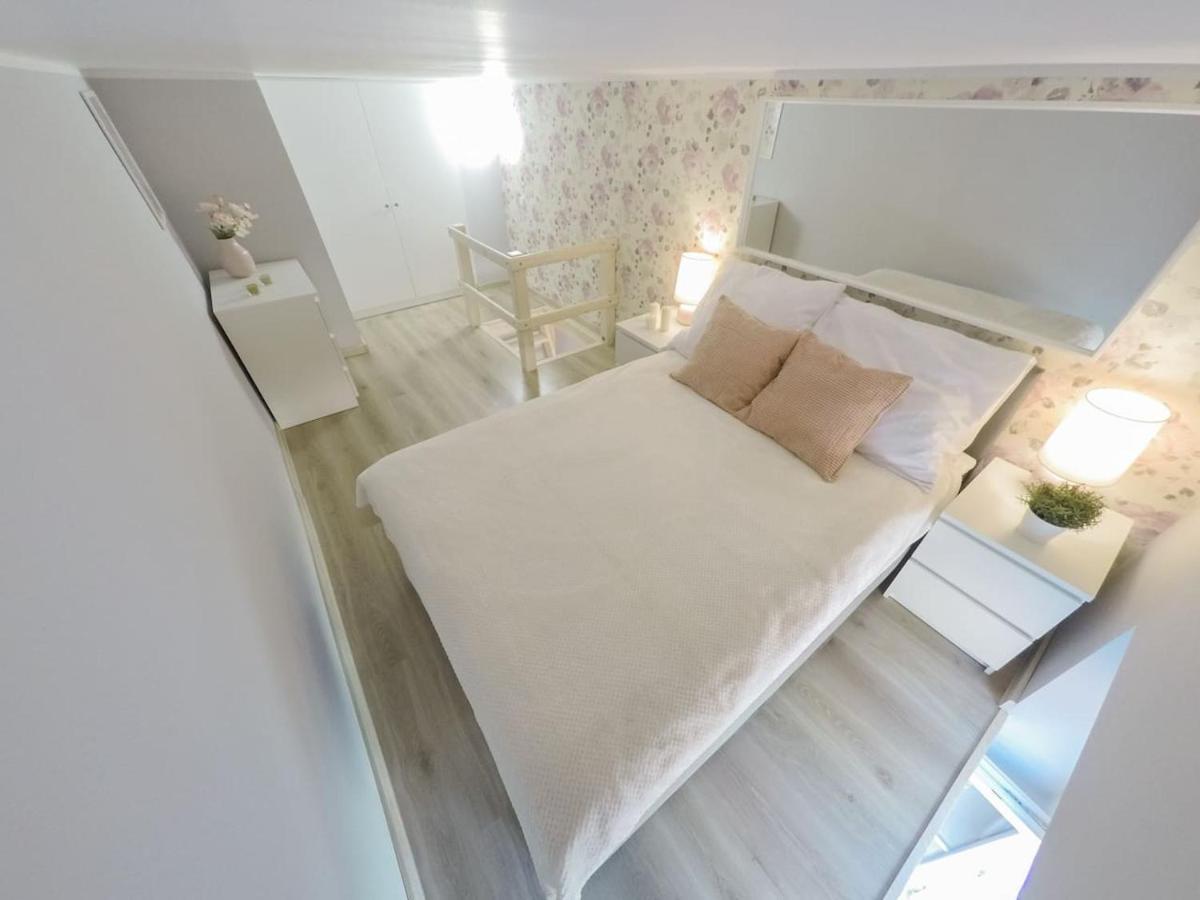 Rynek 20/21 -Cosy New Apartment On The Market Square - 4 Bedrooms - 8 People Wrocław Extérieur photo